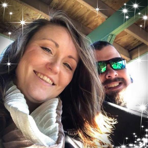 Meet your Posher, Courtney - Picture 1 of 1